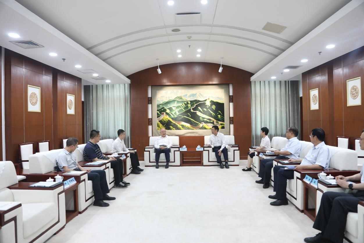 國資委黨委委員、副部長級干部周國平到中咨公司開展主題教育專題調研2.jpg